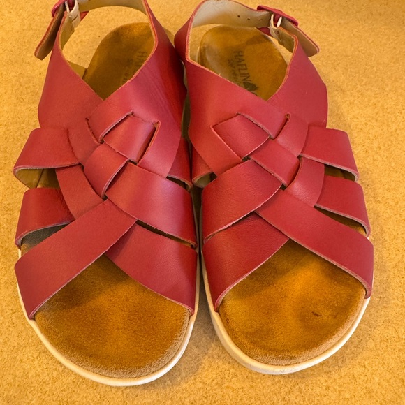 Haflinger Pink and White Sandals with Woven Design - Picture 2 of 7